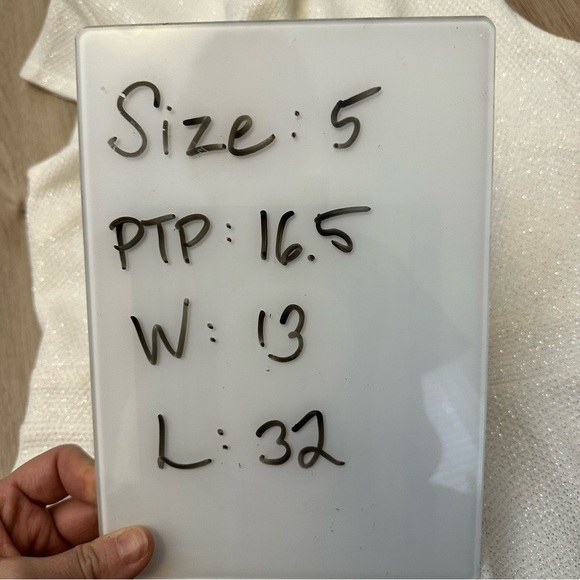 City Studio Sparkly White Capsleeve Mini Dress size 5 - Picture 9 of 9